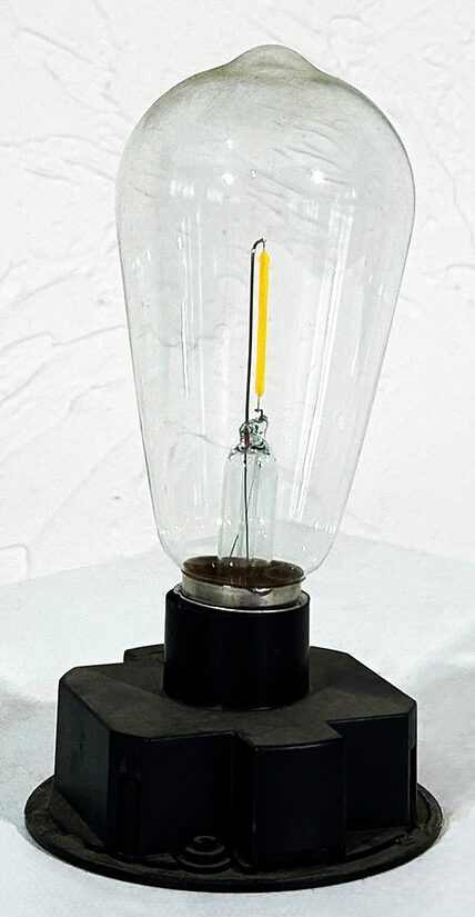 Melna galda lampa